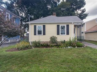 11 Buckthorne Ave, Riverside, RI 02915