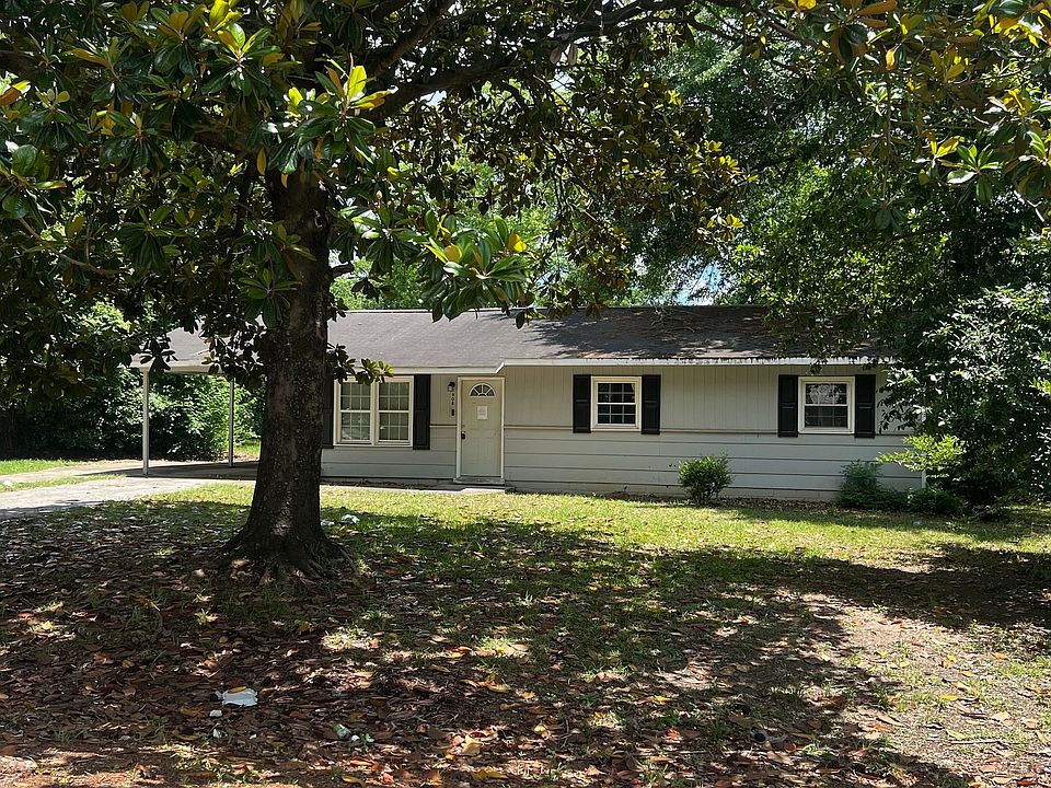 1st image of 908 Crestwood Ter