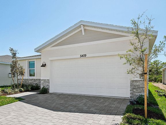2nd image of 5409 Hampton Park Circle