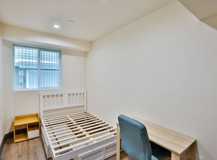1182 W 37th Pl #3/8, Los Angeles, CA 90007