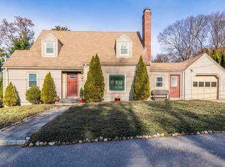 25 Puritan Rd, Newton, MA 02461