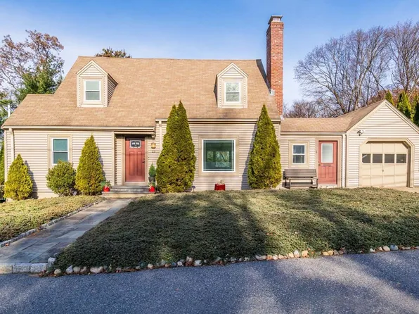 25 Puritan Rd, Newton, MA 02461