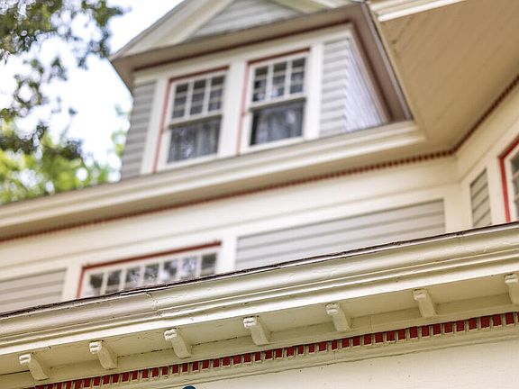 3rd image of 900 E Walnut Street