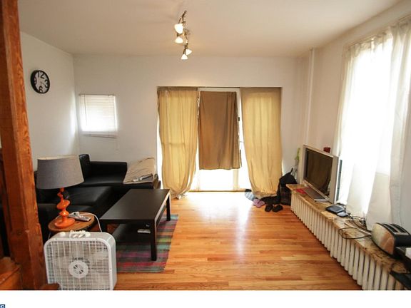 5th image of 418 N 32nd St #2R