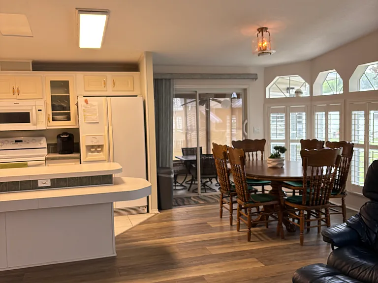dining/lanai