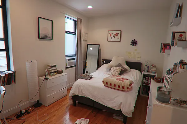 Rented by PMG Real Estate  | media 59