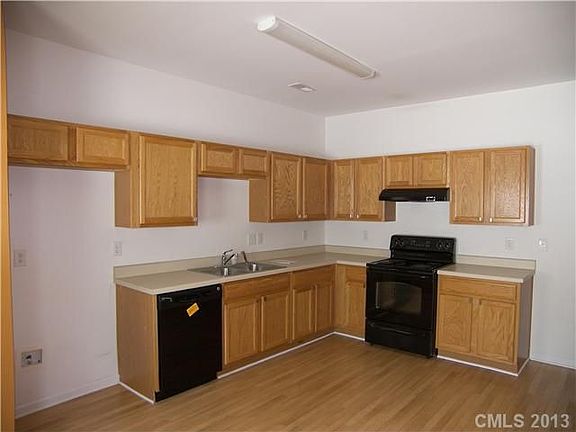 3rd image of 7020 Somerset Springs Dr #7020