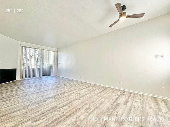 3rd image of 7370 Hawthorn Ave #202A