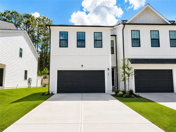 7429 Quinn Pl, Flowery Branch, GA 30542
