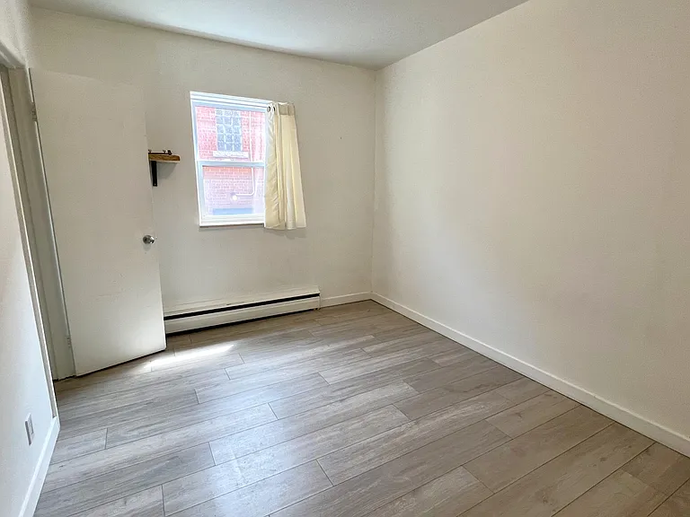 1218 Fennell Ave E #3 — Photo 12
