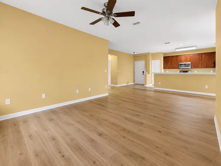 13364 Beach Blvd — Photo 16