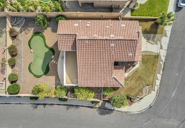 846 W Carob Dr — Photo 44