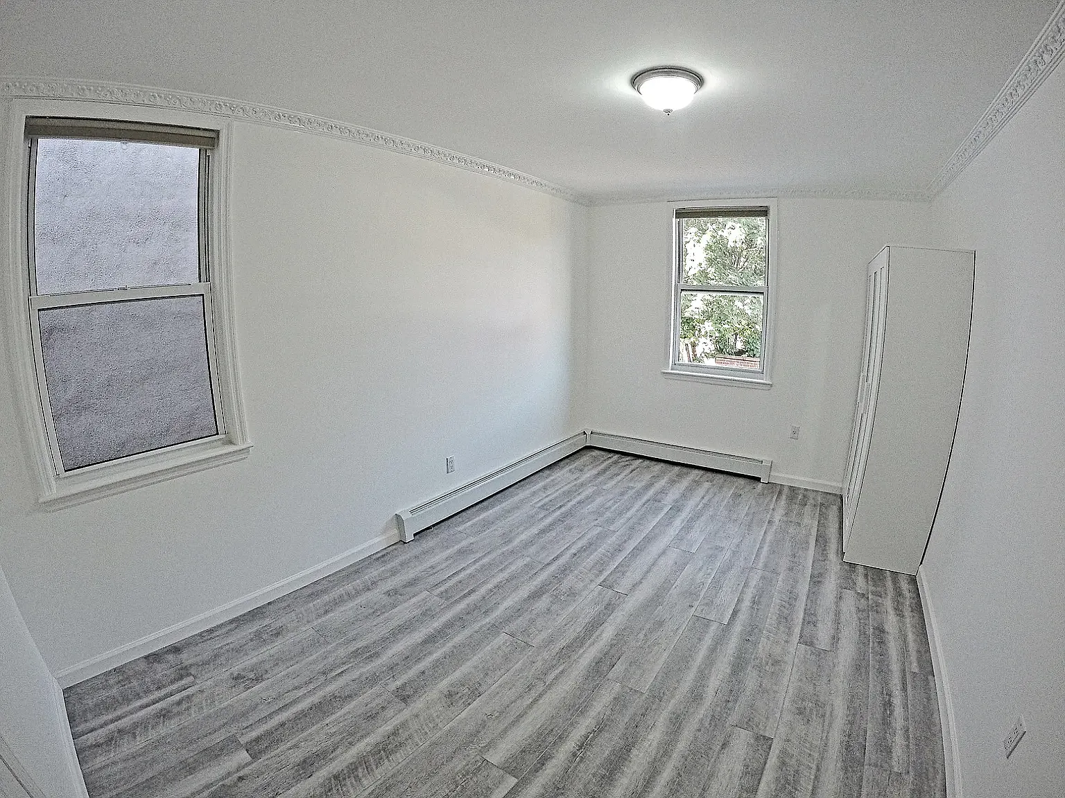 40-24 Aske Street — Photo 2