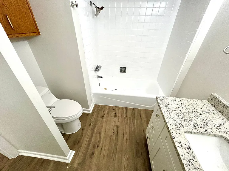 116 Roundtree Dr — Photo 13