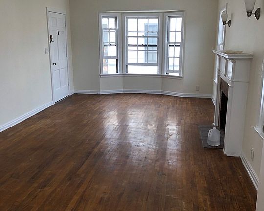 4th image of 5152 Marathon St #5152