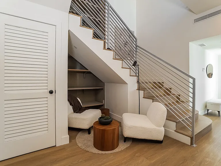 611 N Virgil — Photo 26