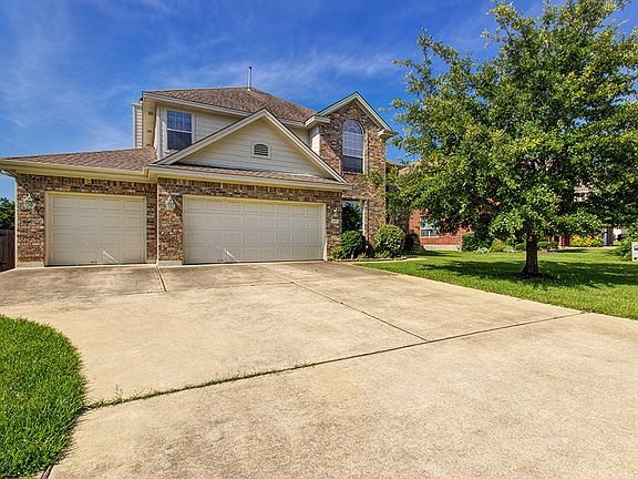 2nd image of 2909 Onslow Dr