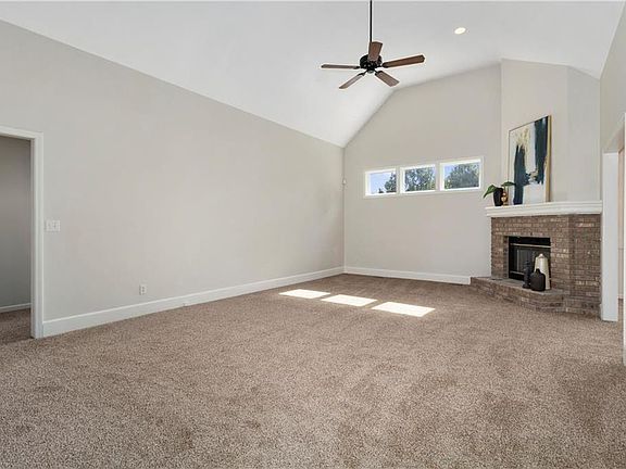 3rd image of 8005 N Chatham Ave