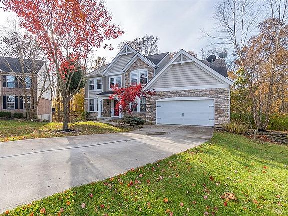 2nd image of 5300 Oakcrest Ct