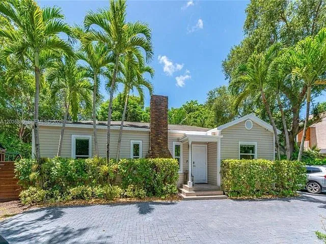 3610 S Douglas Rd — Photo 1