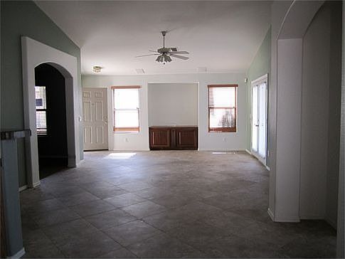 3rd image of 10252 E Calypso Ave
