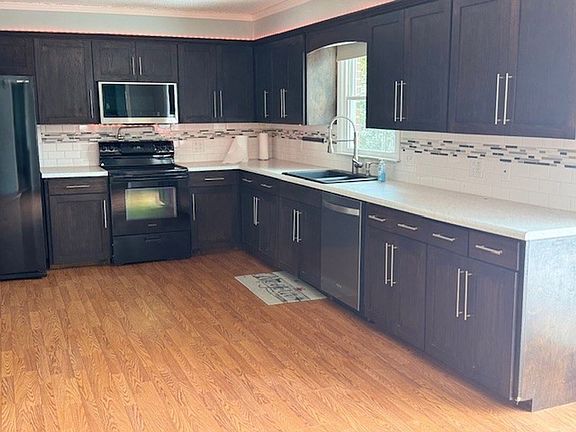 3rd image of 9113 Mountain Aire Cir