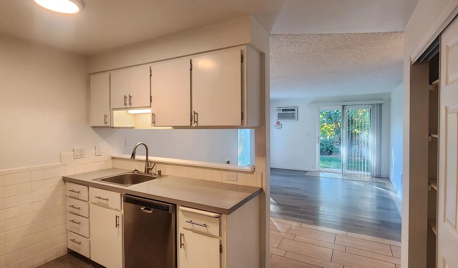 Altamont Apartments — Photo 2