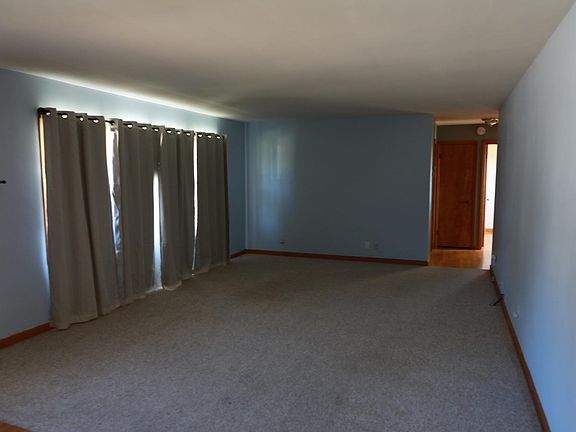 3rd image of 3106 Brentwood Dr