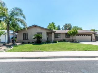 2186 Mitchell Ave, Clovis, CA 93611