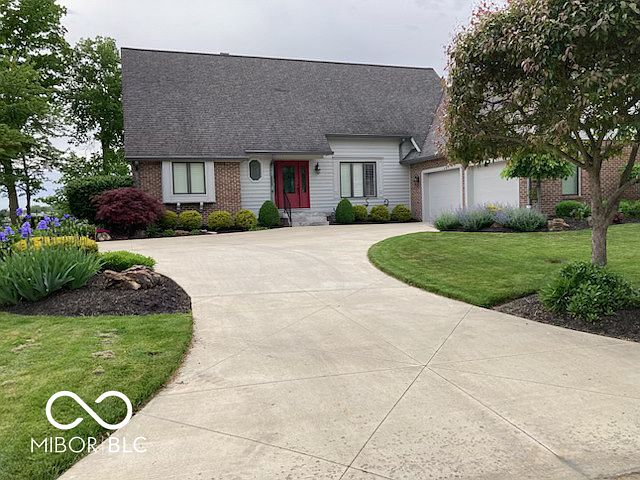1st image of 113 Edgewater Dr