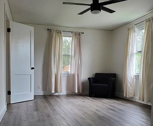5th image of 416 Linden St #416