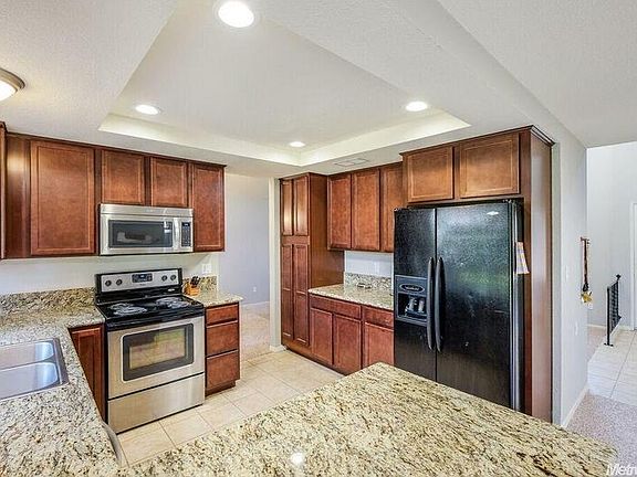 3rd image of 8449 Menke Way