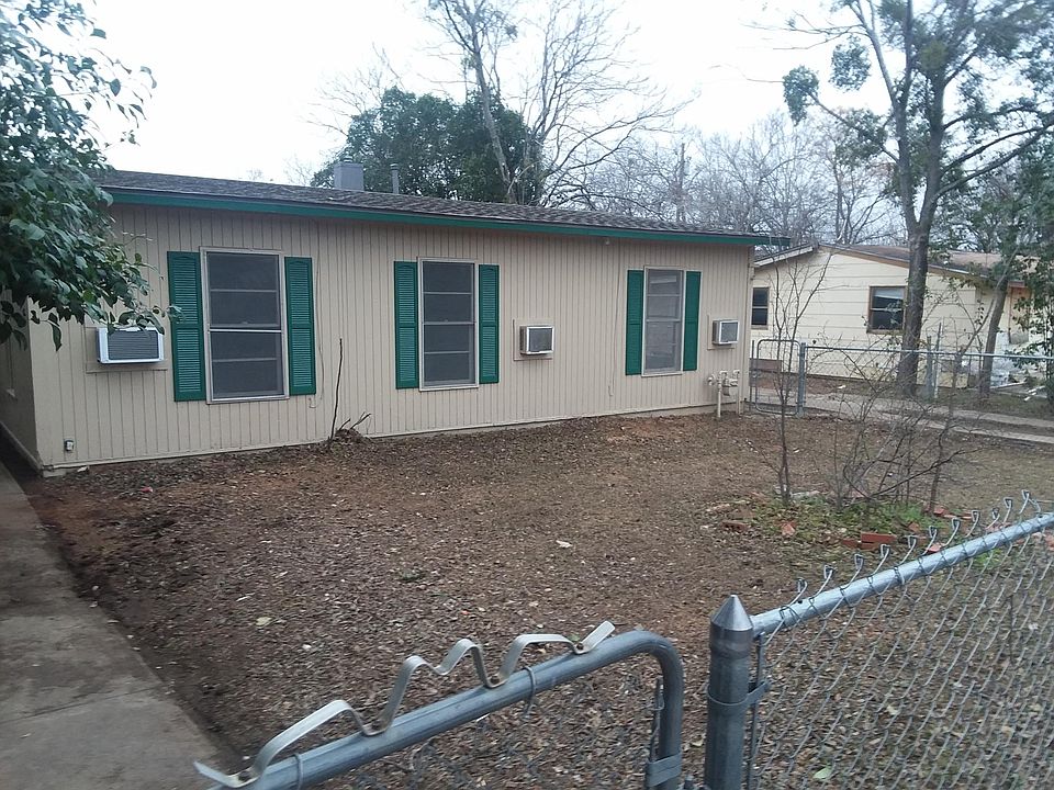 1st image of 821 Evergreen Dr