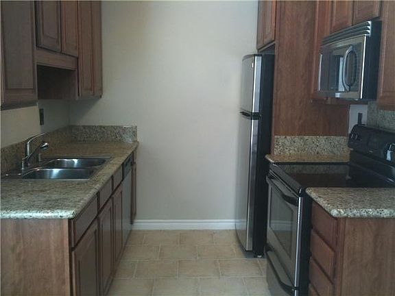 3rd image of 4737 34th St Unit 9