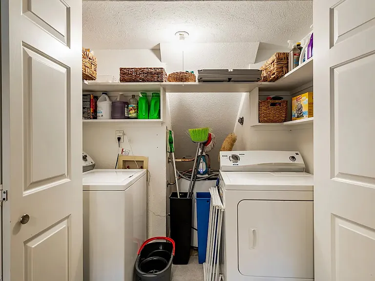 1531 McCoy St — Photo 19