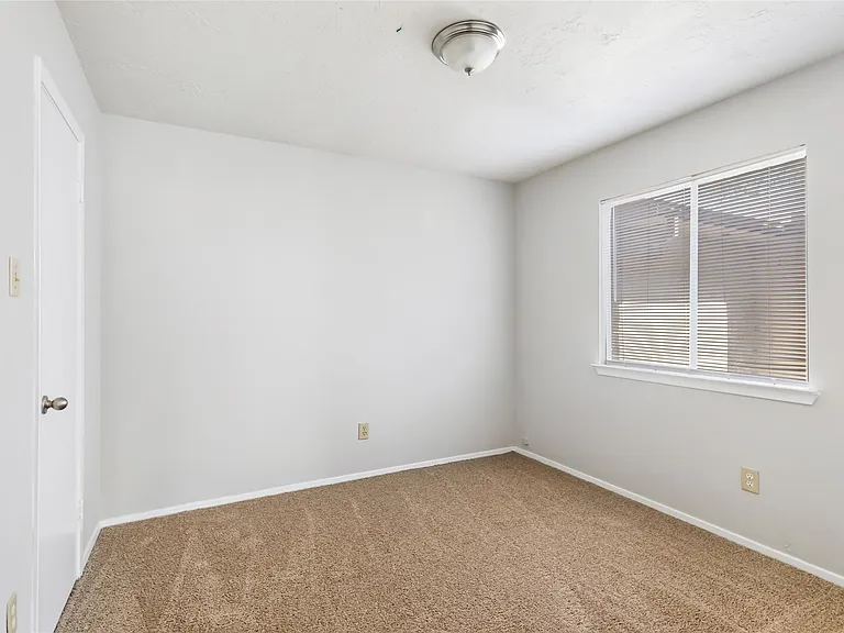7310 Maple Walk Dr — Photo 19
