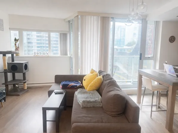 918 Cooperage Way #1501, Vancouver, BC V6B 0A7