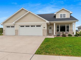 3832 Bower Creek Rd, De Pere, WI 54115