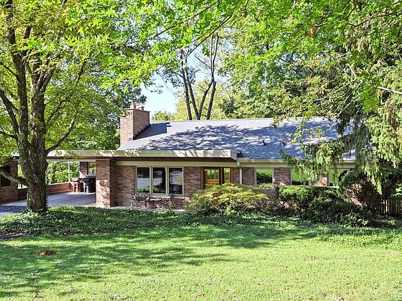 4th image of 277 Compton Rd