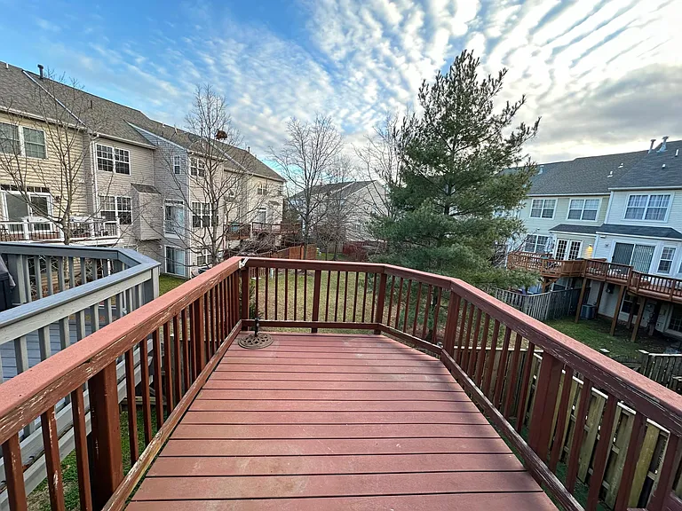 20200 Brookview Sq — Photo 18