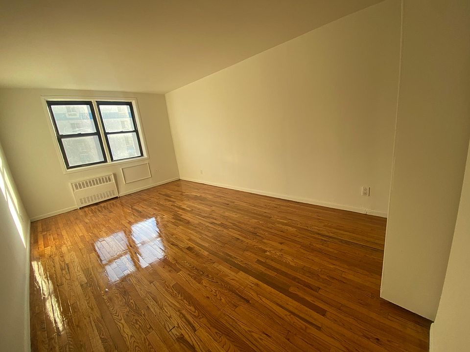 1st image of 65 Lincoln Blvd #77