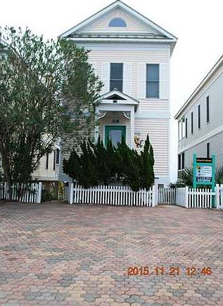 1st image of 208 E Gorrie Dr
