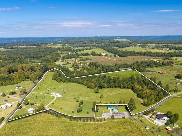 4506 Walkertown Rd, Dayton, TN 37321