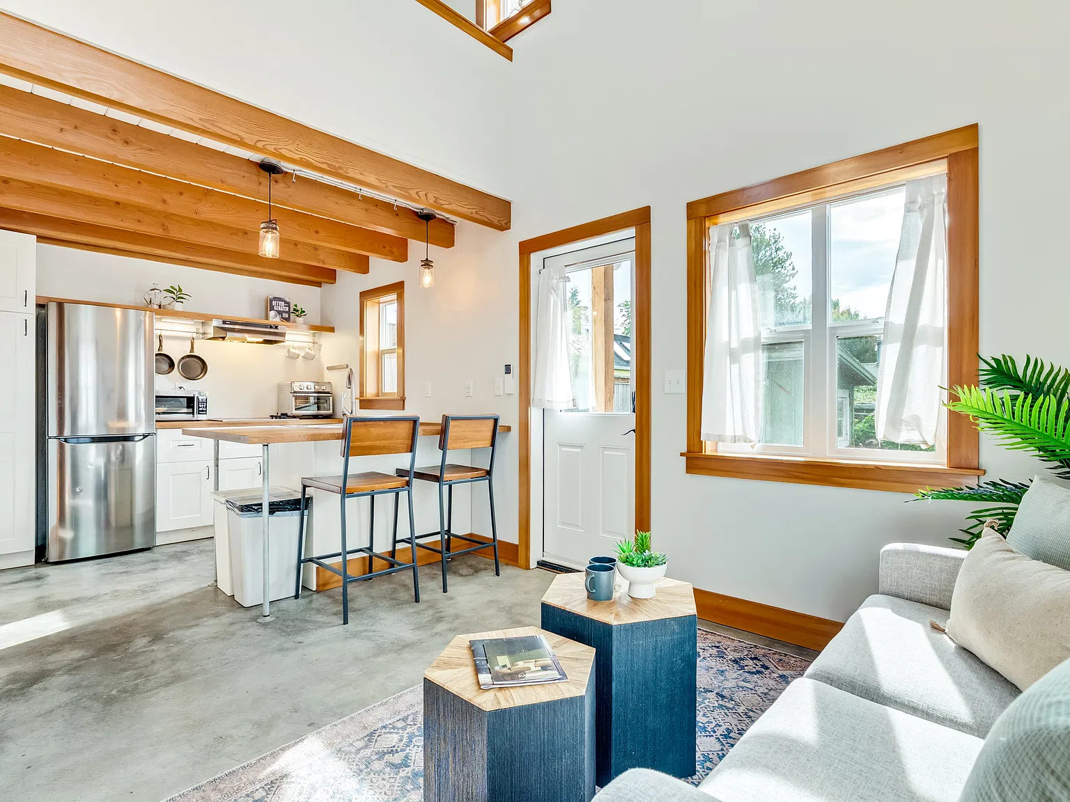 Studio, 355 sqft, $1,500 — Photo 4