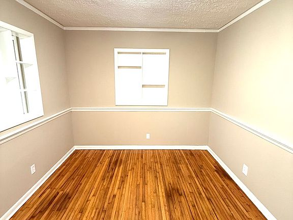 4th image of 781 Du Val Dr