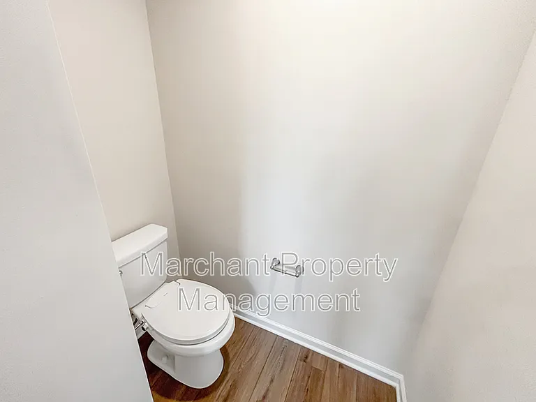 324 E Compass Way — Photo 16
