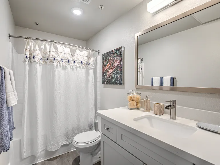 Ironwood Apartments — Photo 9