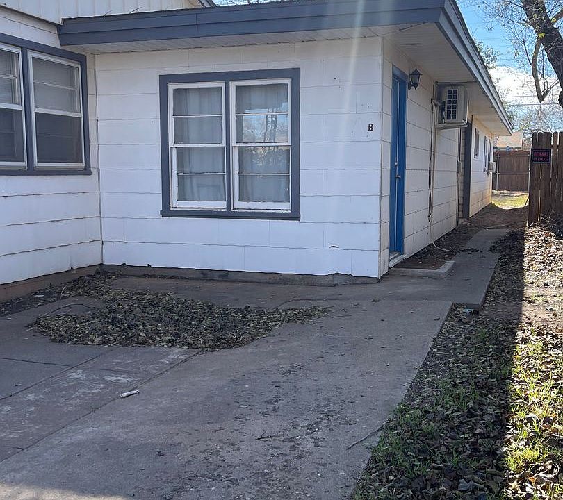1st image of 3407 32nd St #C