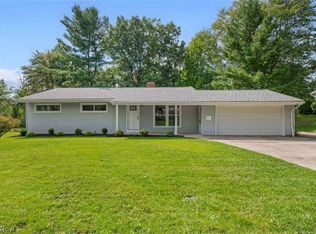 8454 Melody Ln, Macedonia, OH 44056