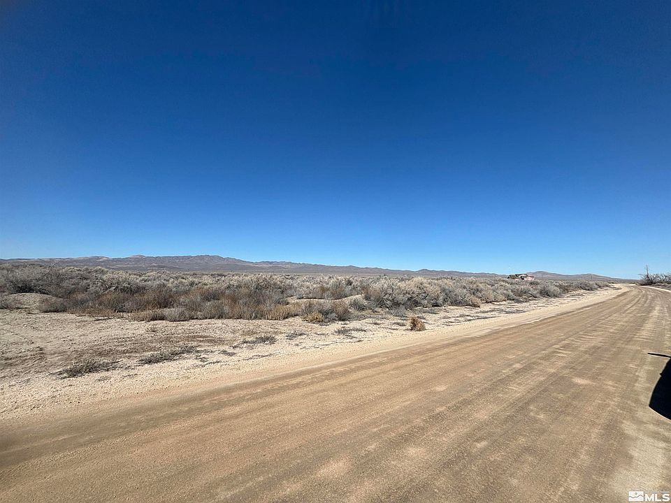 2nd image of 20 Old Emigrant Rd